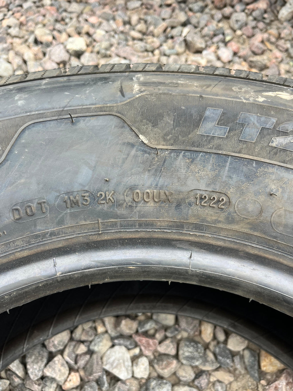 LT245/75R16 Single (1 Used Tire) Michelin Agilis LTX