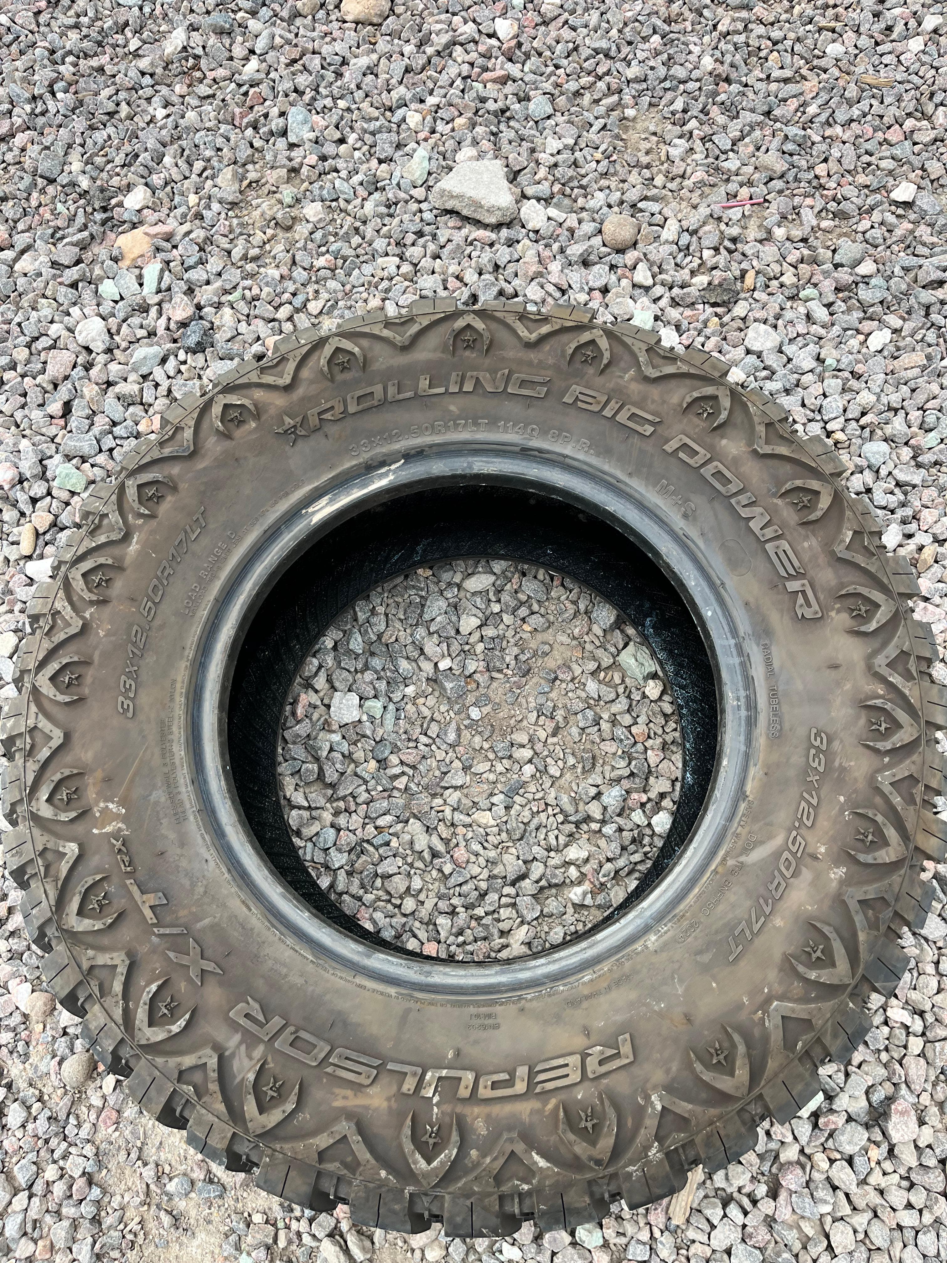 LT33x12.50R17 Single (1 Used Tire) Rolling Big Power Repulsor