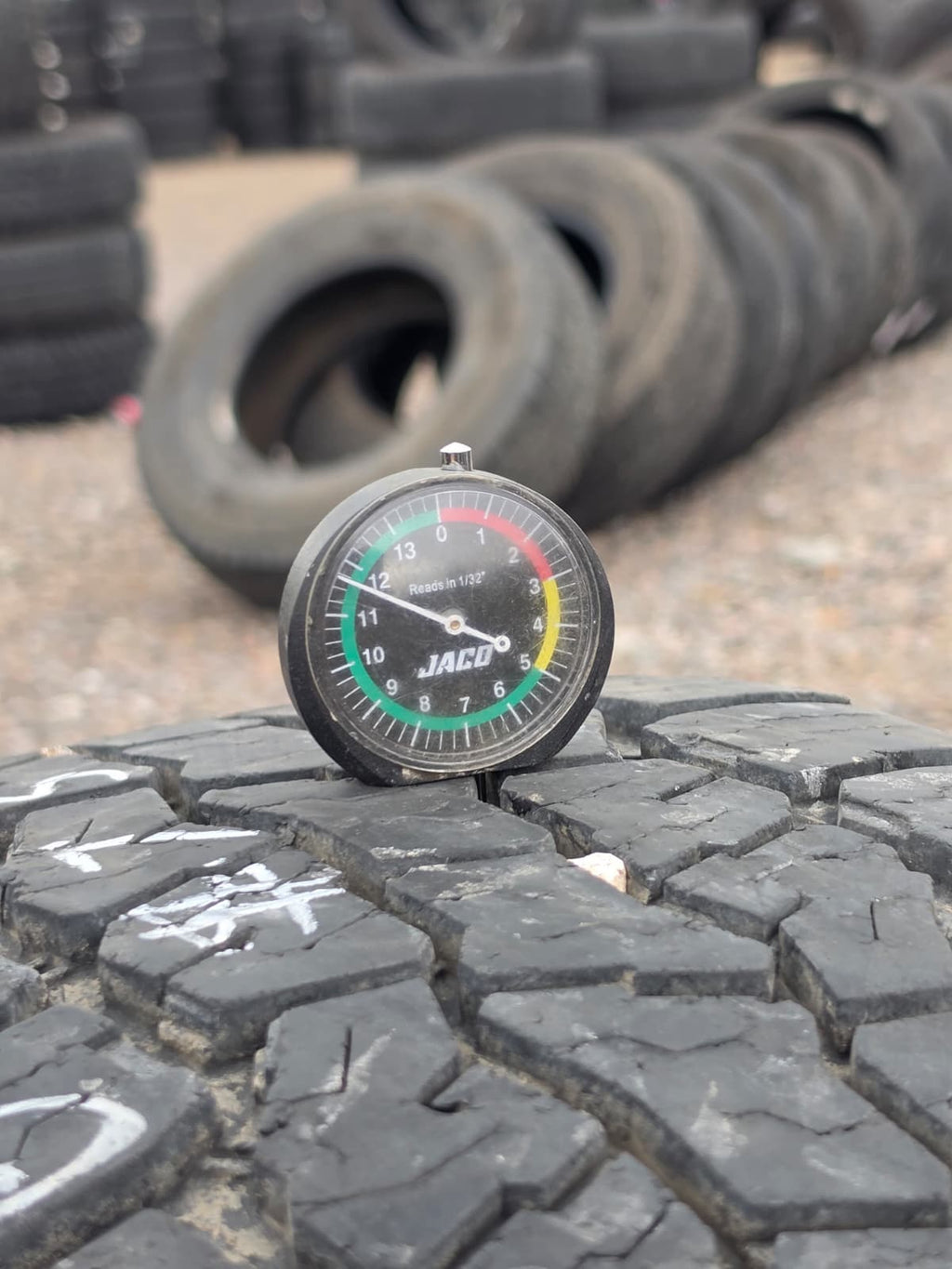LT265/70R17  Single (1 Used Tire) Mazama Tires Open Country