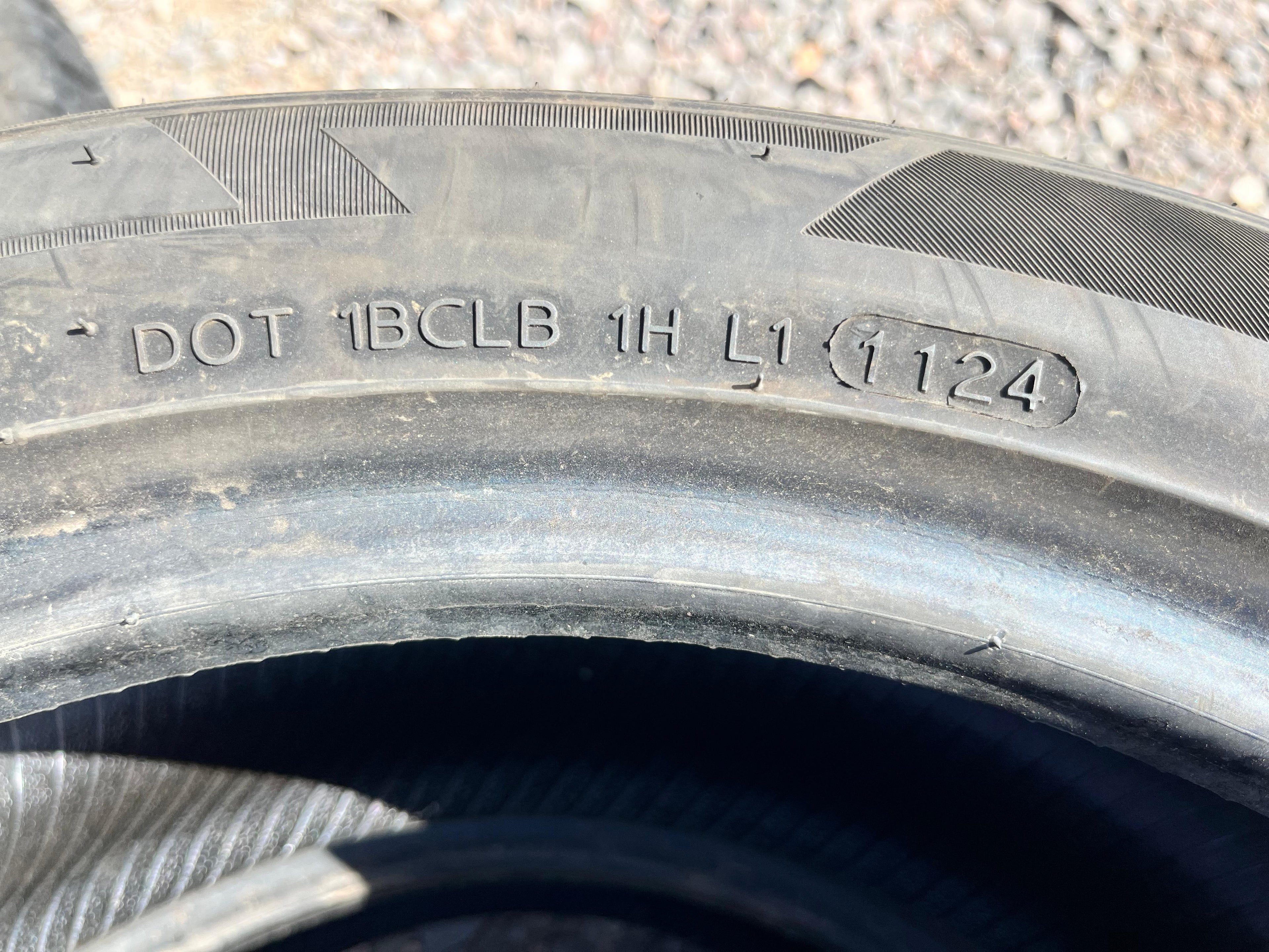 205/50ZR17 Pair (2 Used Tires) Laufenn S FIT AS