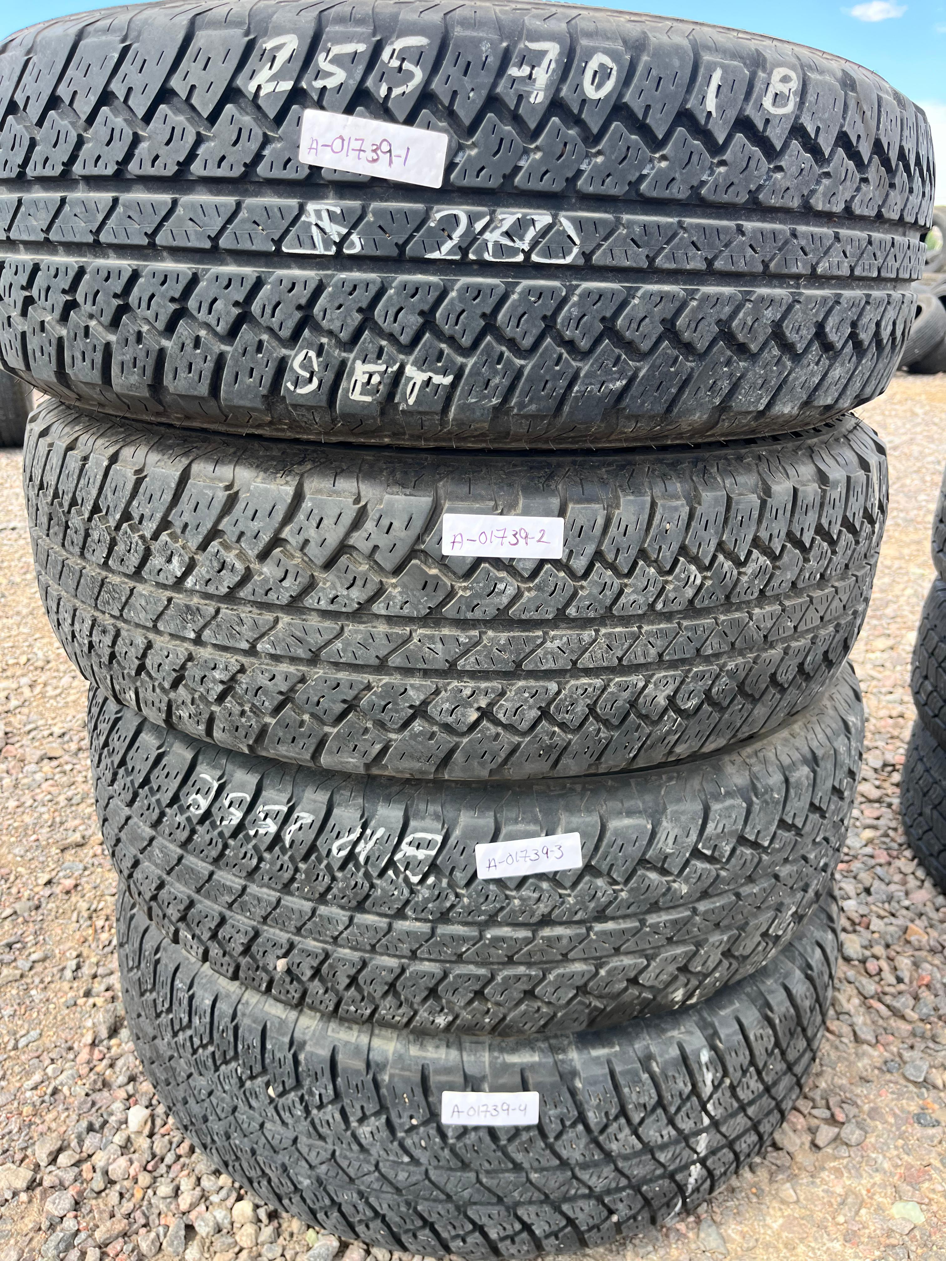 LT255/70R18 Set (4 Used Tires) Bridgestone Dueler