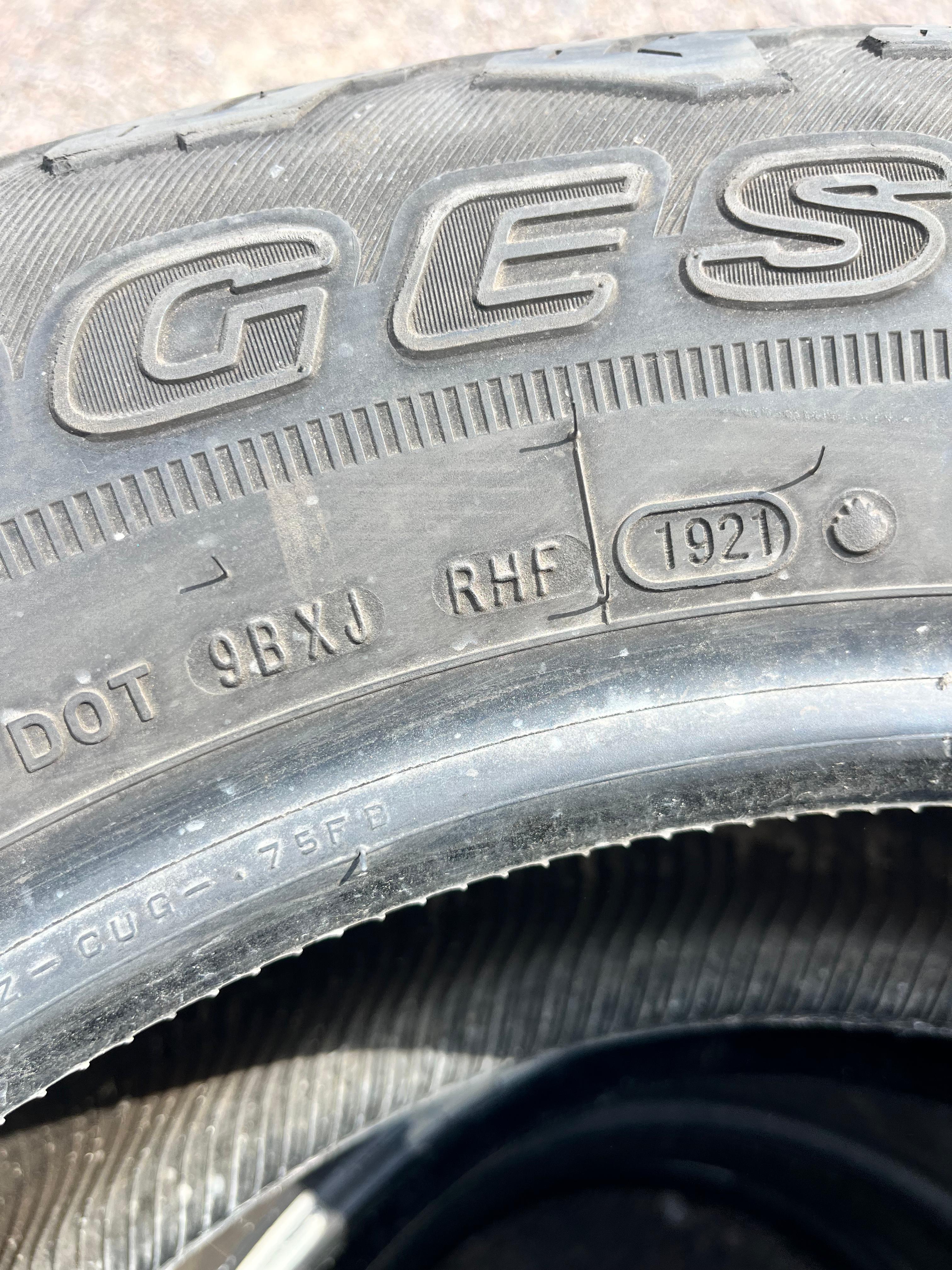 LT255/70R18 Set (4 Used Tires) Bridgestone Dueler