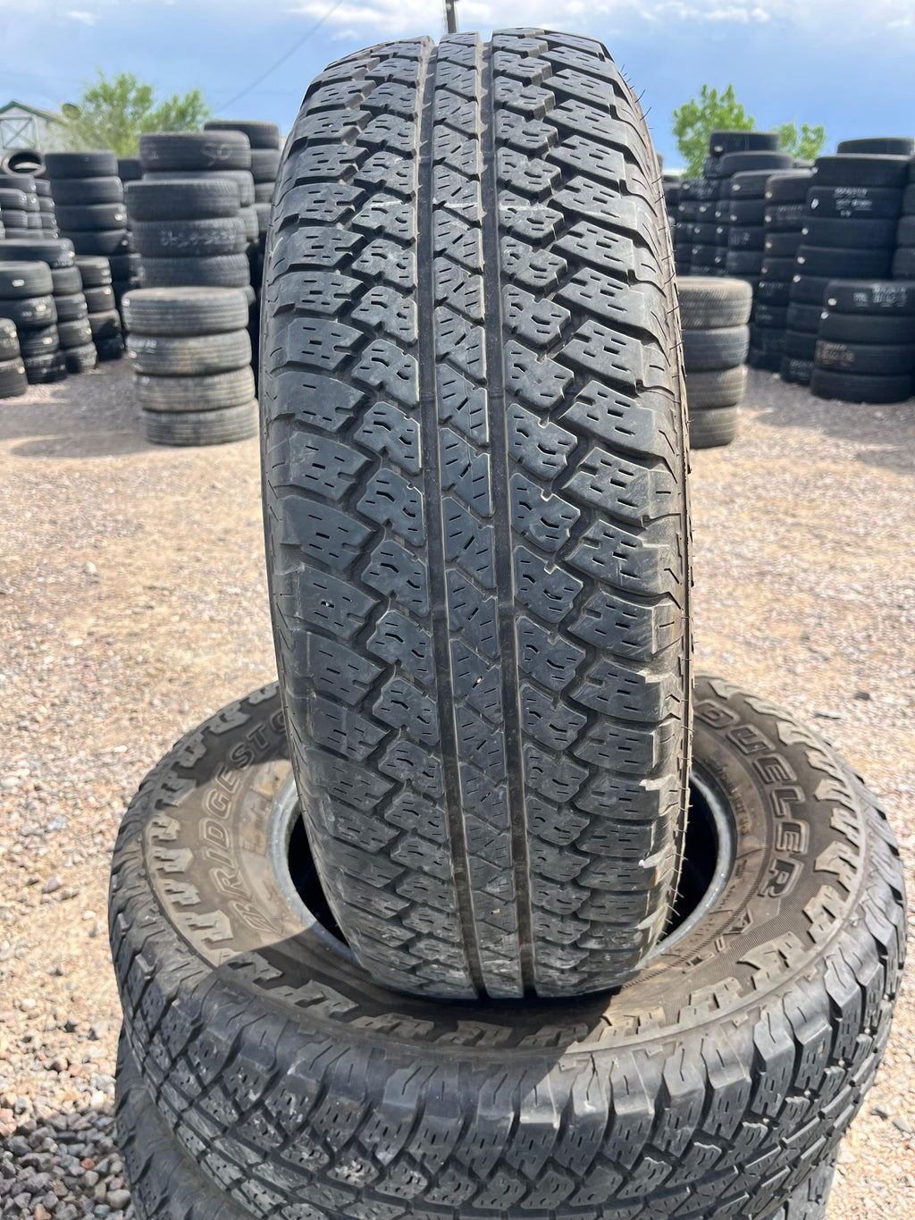 LT255/70R18 Set (4 Used Tires) Bridgestone Dueler