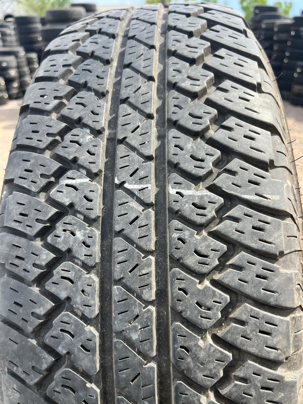 LT255/70R18 Set (4 Used Tires) Bridgestone Dueler