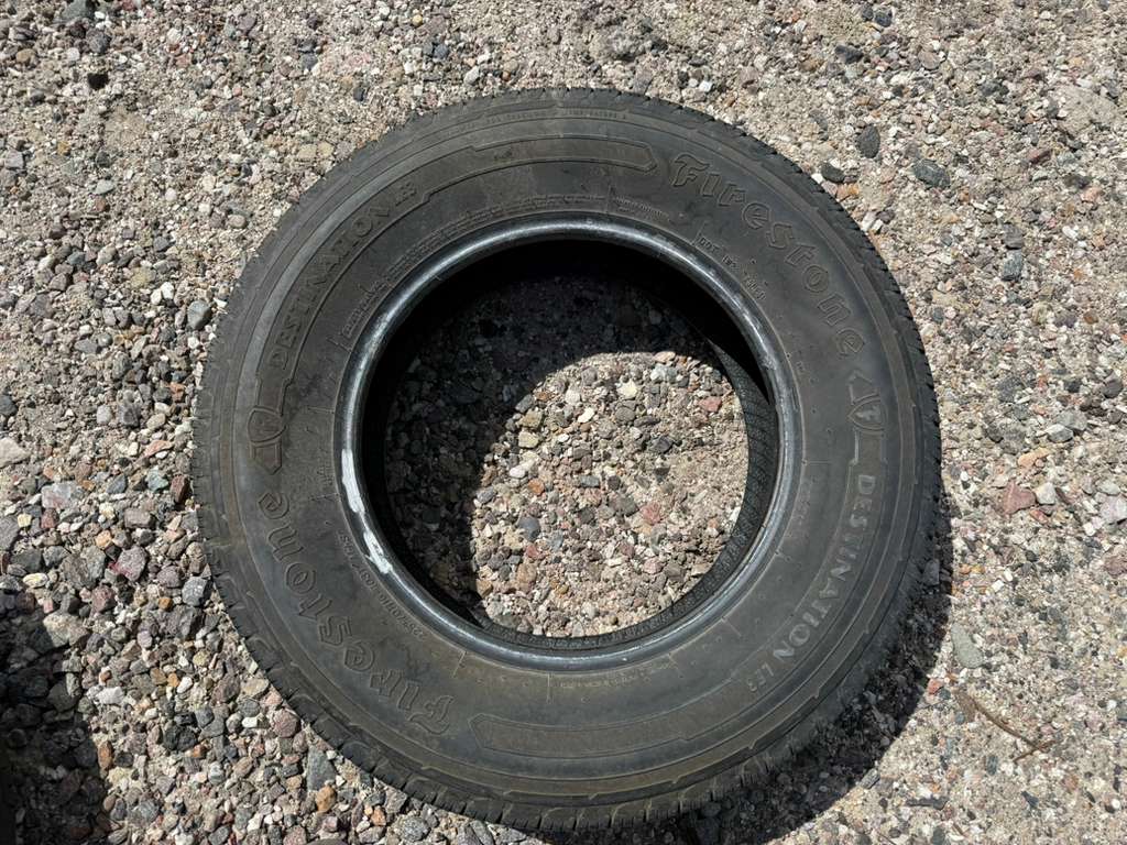 225/70R16 Single (1 Used Tire) Firestone Destination LE2