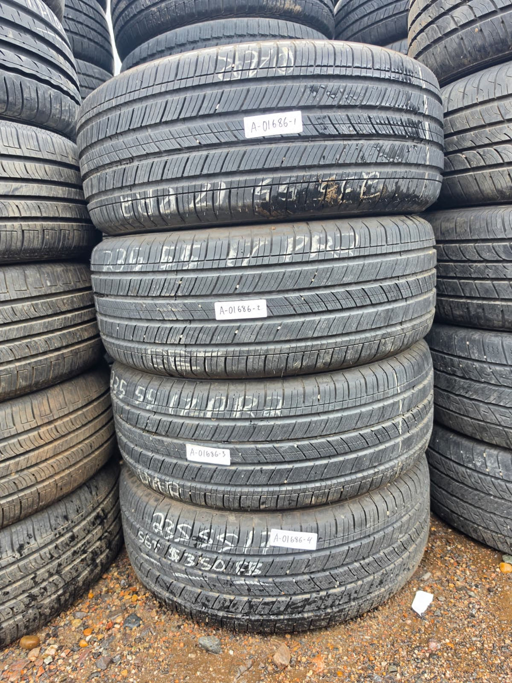 235/55R17 Set (4 Used Tires) Michelin Energy Saver