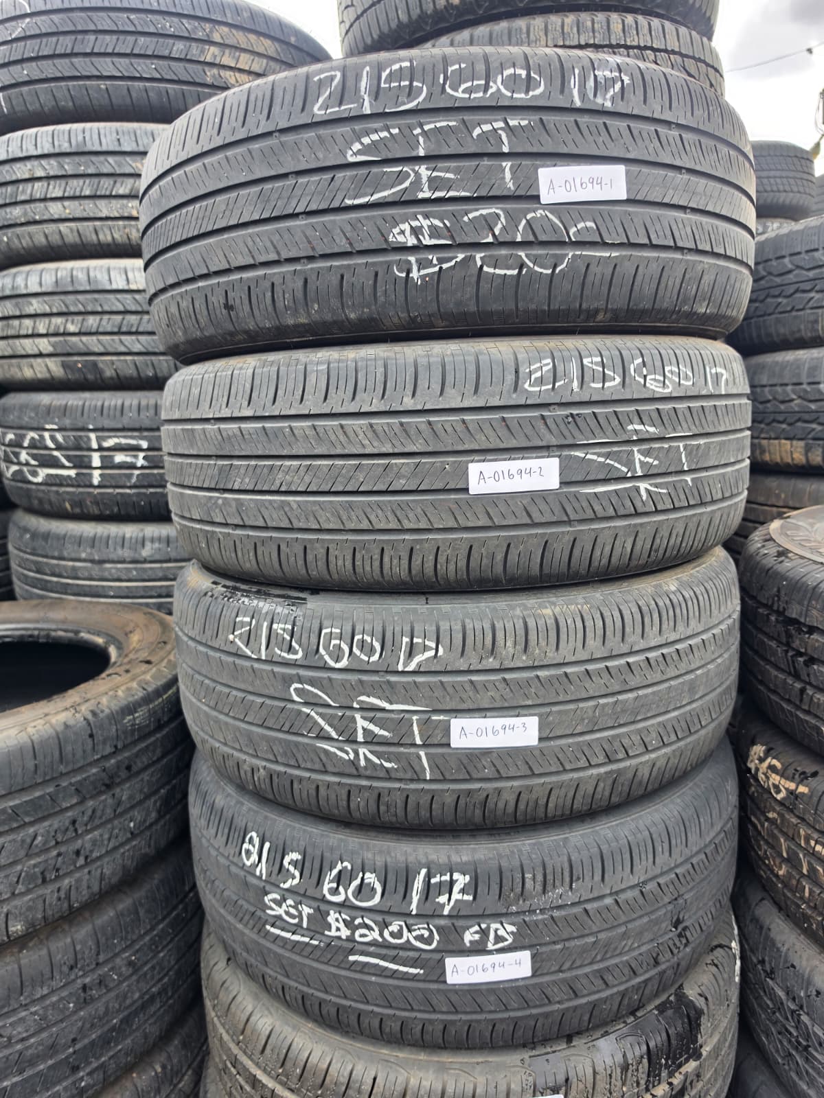 215/60R17 Set (4 Used Tires) Hankook Kinergy GT
