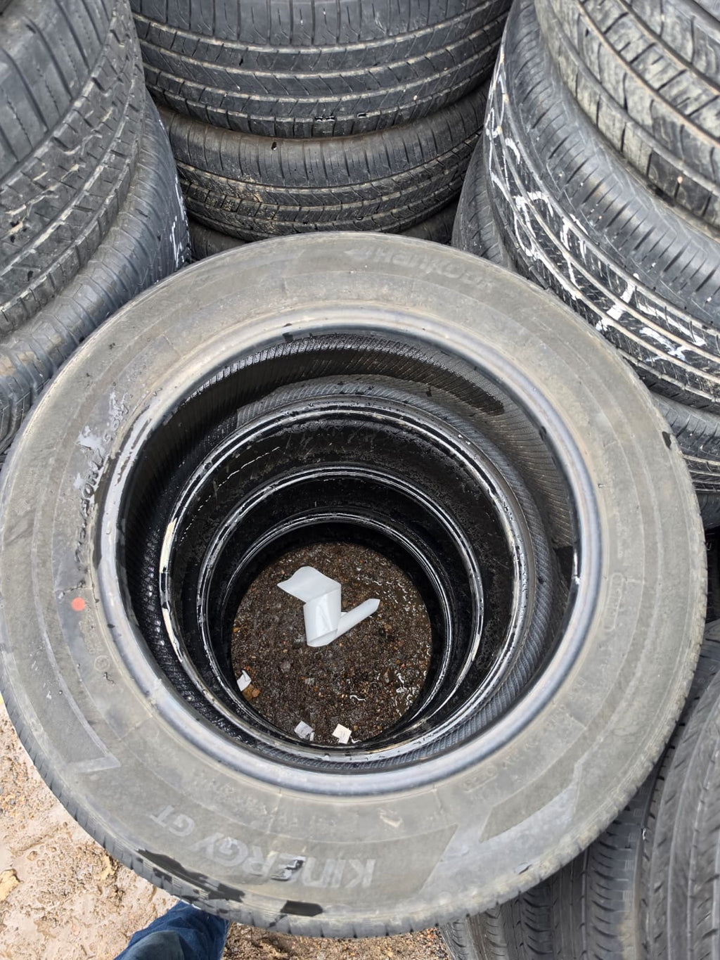 215/60R17 Set (4 Used Tires) Hankook Kinergy GT