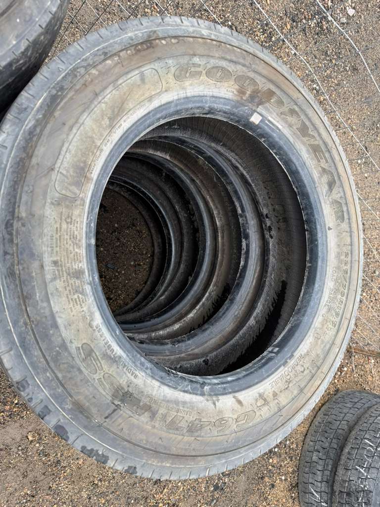 225/70R19.5 Set (4 Used Tires) Goodyear G6477 RSS