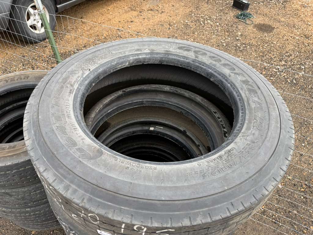 225/70R19.5 Single (1 Used Tire) Goodyear G64T RSS