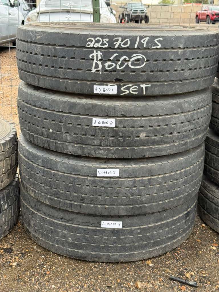 225/70R19.5 Set (4 Used Tires) Goodyear Fuel Max RSA