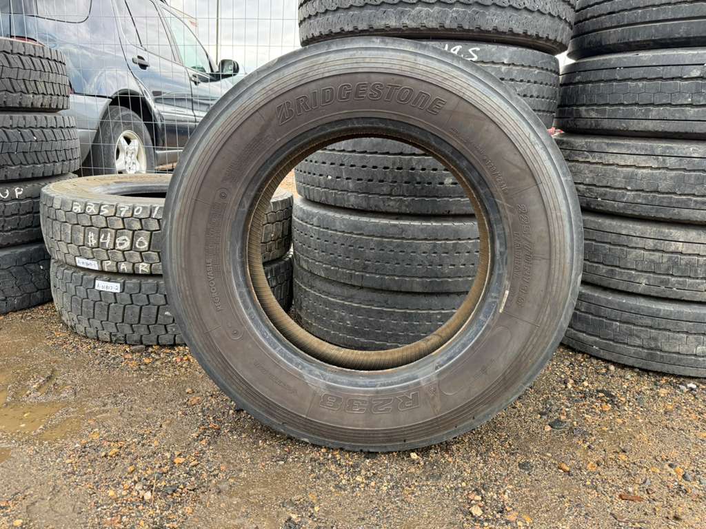 225/70R19.5 Single (1 Used Tire) Bridgestone R238