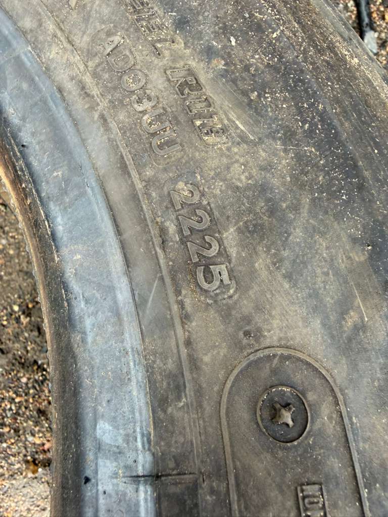 225/70R19.5 Single (1 Used Tire) Bridgestone R238