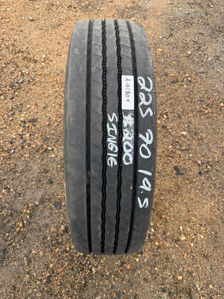 225/70R19.5 Single (1 Used Tire) Bridgestone R238