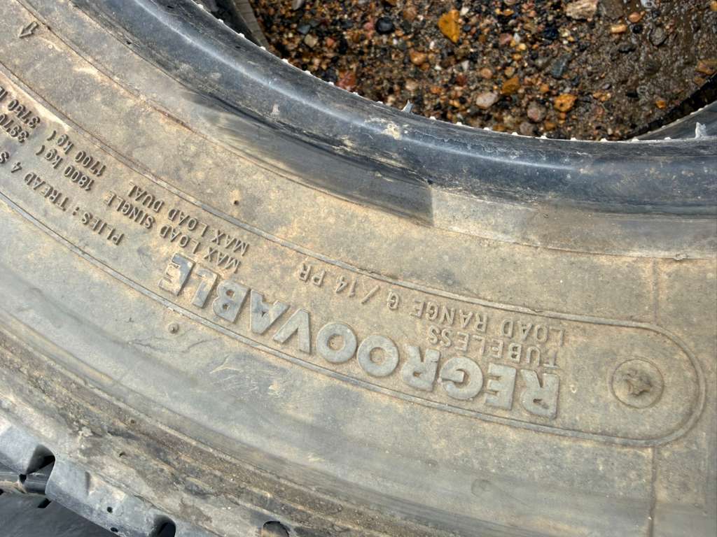 225/70R19.5 Pair (2 Used Tires) Bridgestone M729