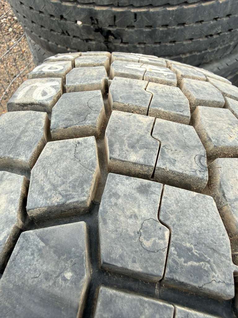 225/70R19.5 Pair (2 Used Tires) Bridgestone M729