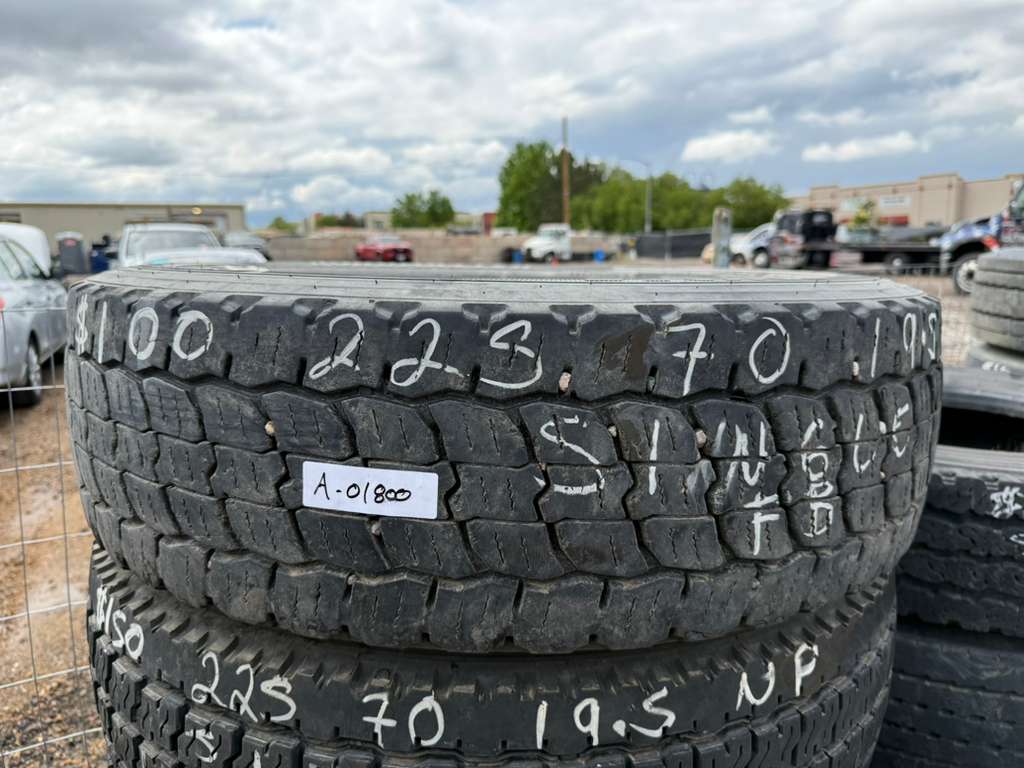 225/70R19.5 Single (1 Used Tire) Roadmaster RM257