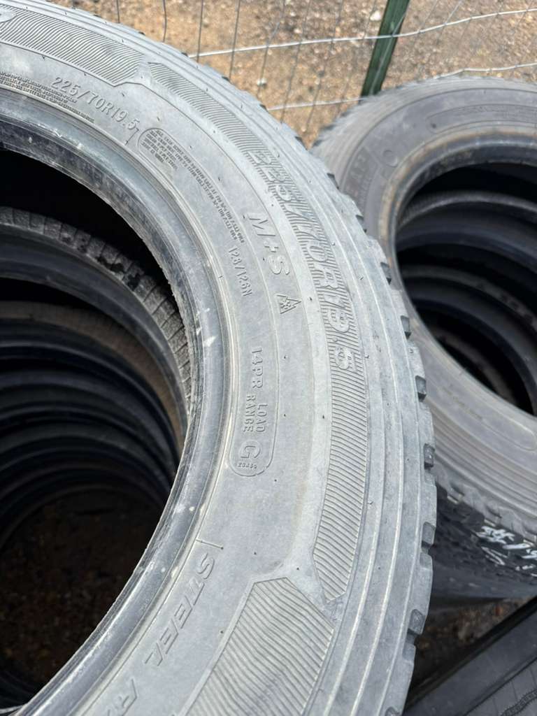225/70R19.5 Single (1 Used Tire) Roadmaster RM257