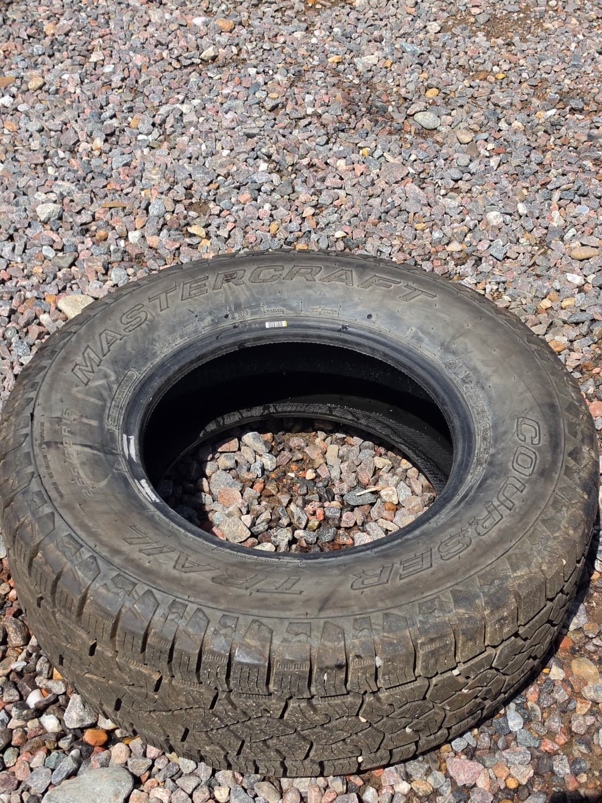 265/70R16 Single (1 Used  Tire) Mastercraft Courser