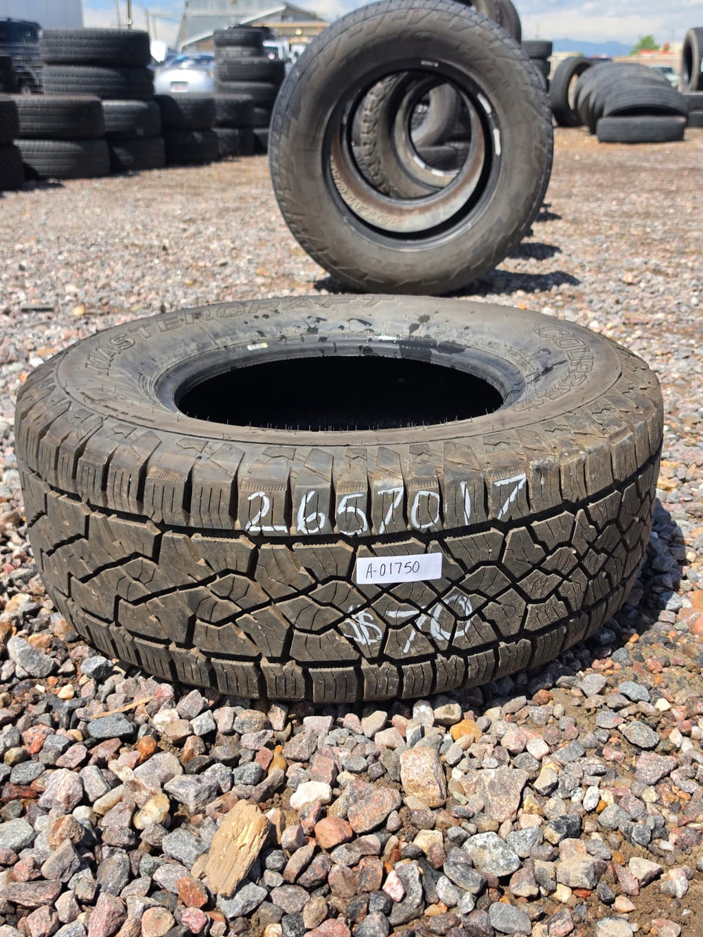 265/70R16 Single (1 Used  Tire) Mastercraft Courser