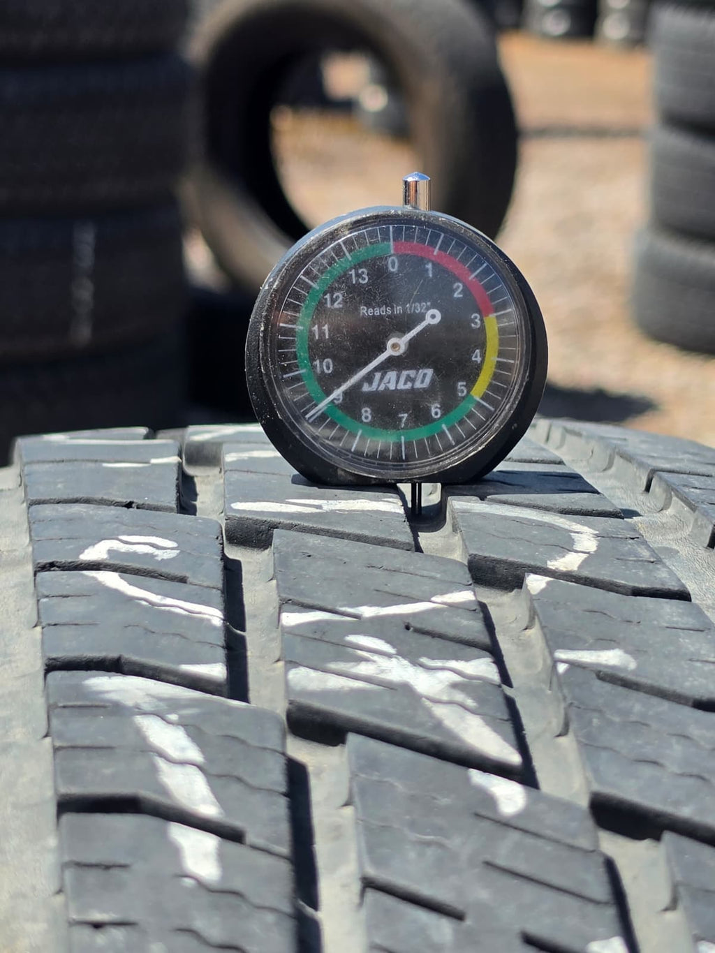 255/70R18 Single (1 Used Tire) Toyo Open Country