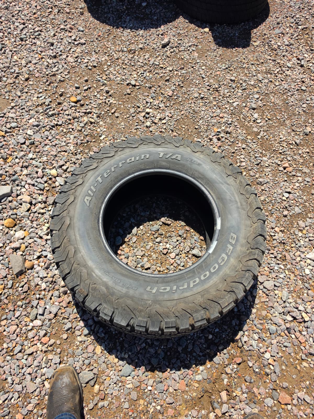 LT285/70R17 Single (1 Used Tire) BF Goodrich KO2