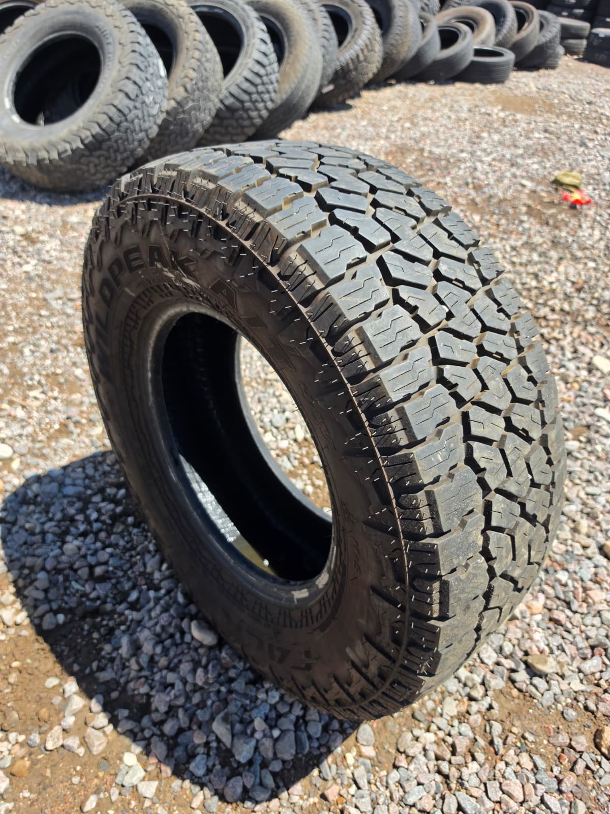 265/70R16 Single (1 Used Tire) Falken Wild Peak AT4