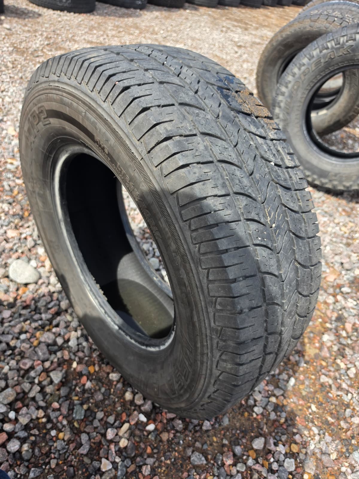 LT265/70R17 Single (1 Used Tire) Service Central Mesa A/P2
