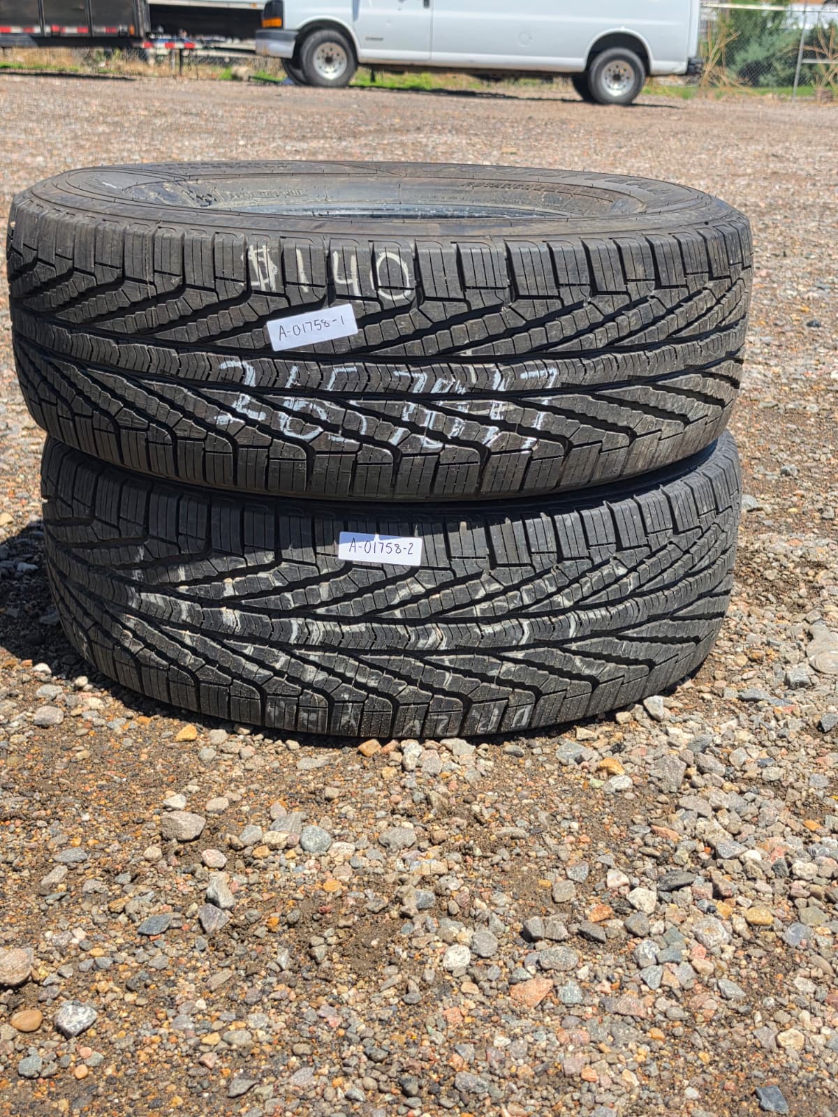 265/70R17 Single (1 Used Tire)  Goodyear Assurance
