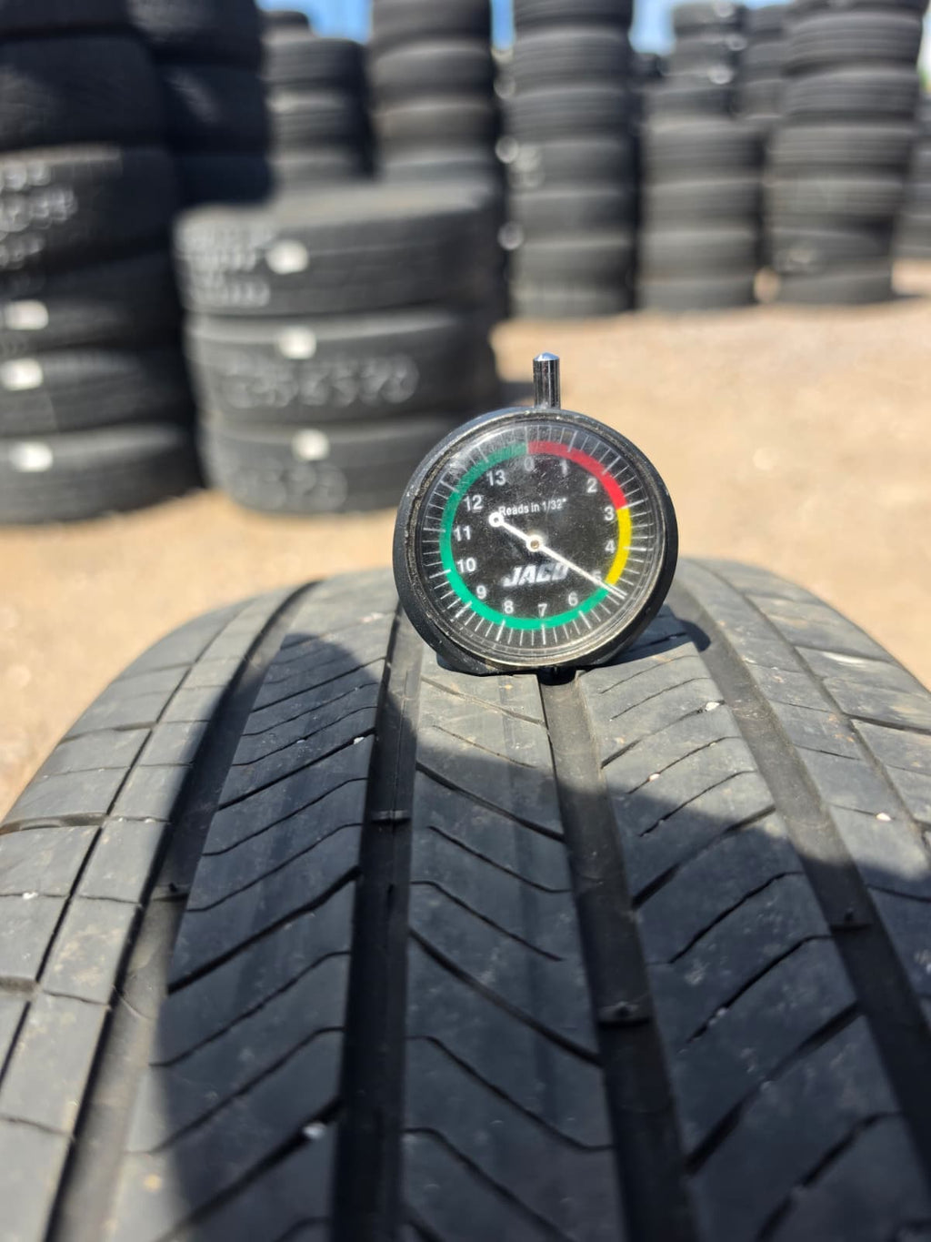 225/60R18 Single (1 Used Tire) Michelin Primacy