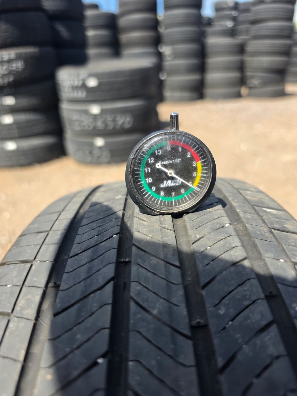 225/60R18 Single (1 Used Tire) Michelin Primacy