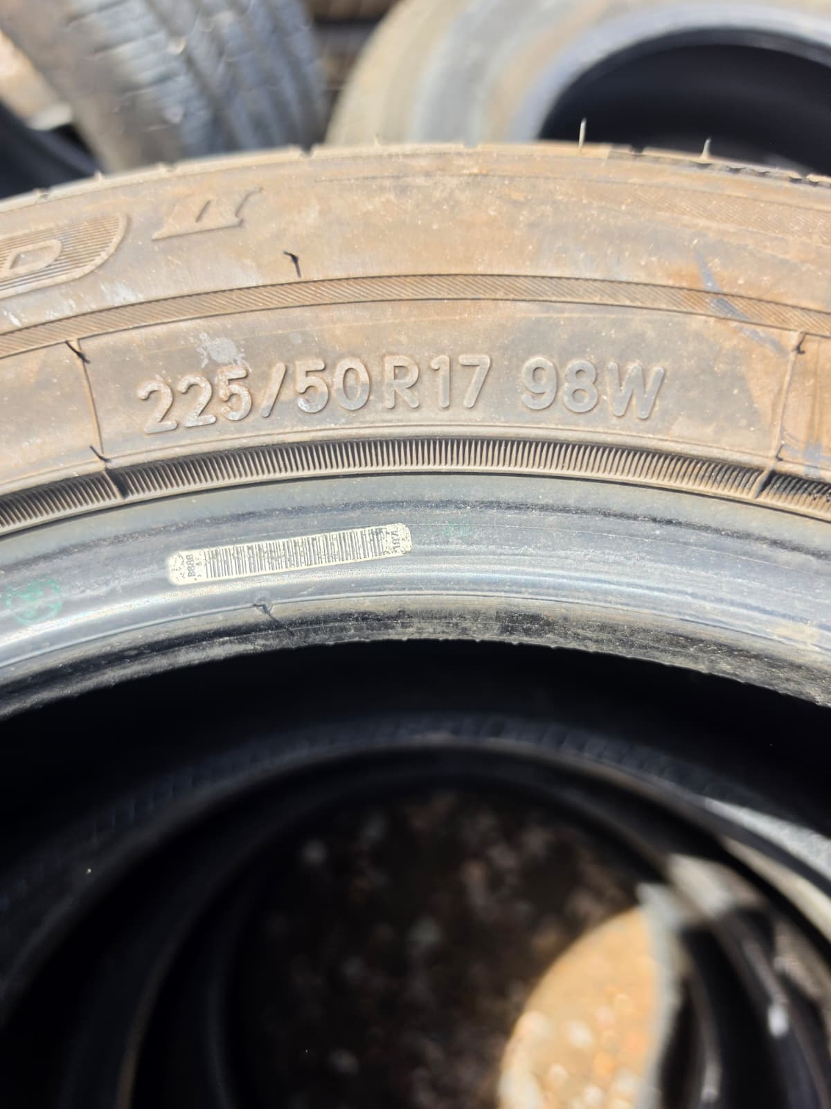 225/50R17 Set (4 Used Tires) Toyo Extensa HP2