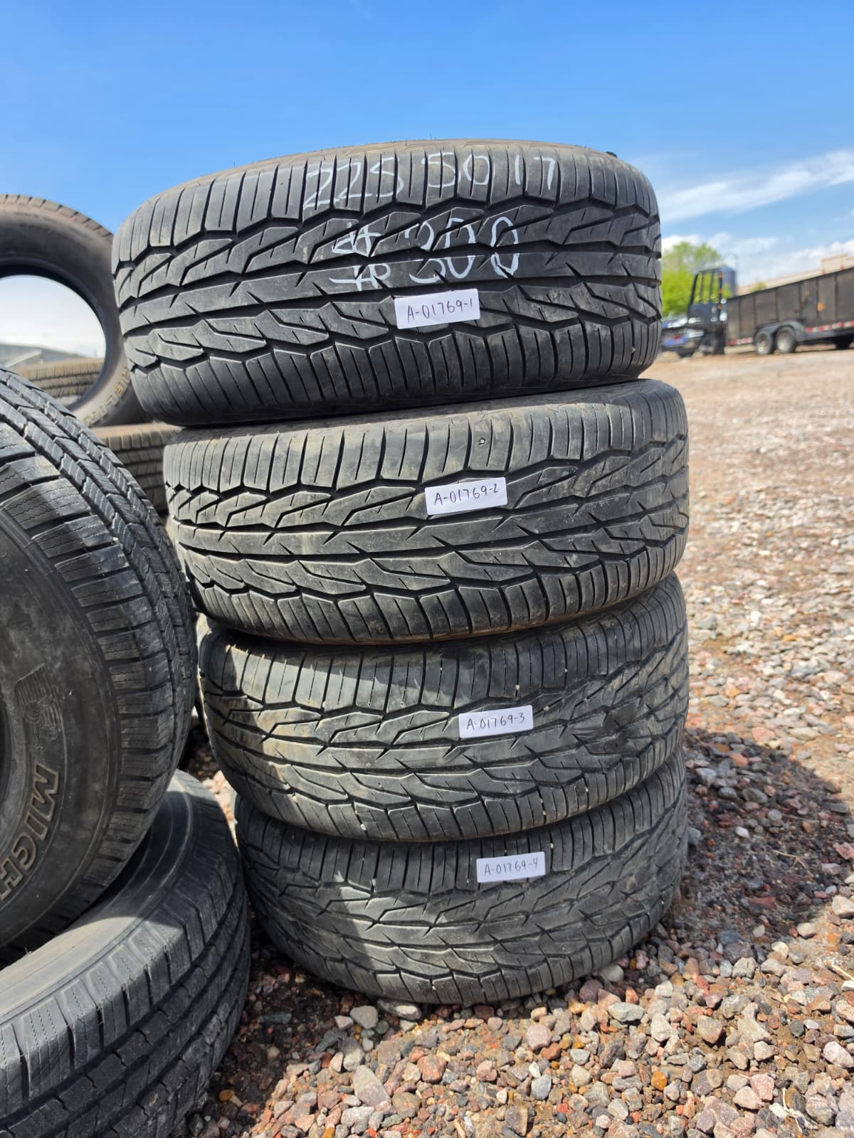 225/50R17 Set (4 Used Tires) Toyo Extensa HP2