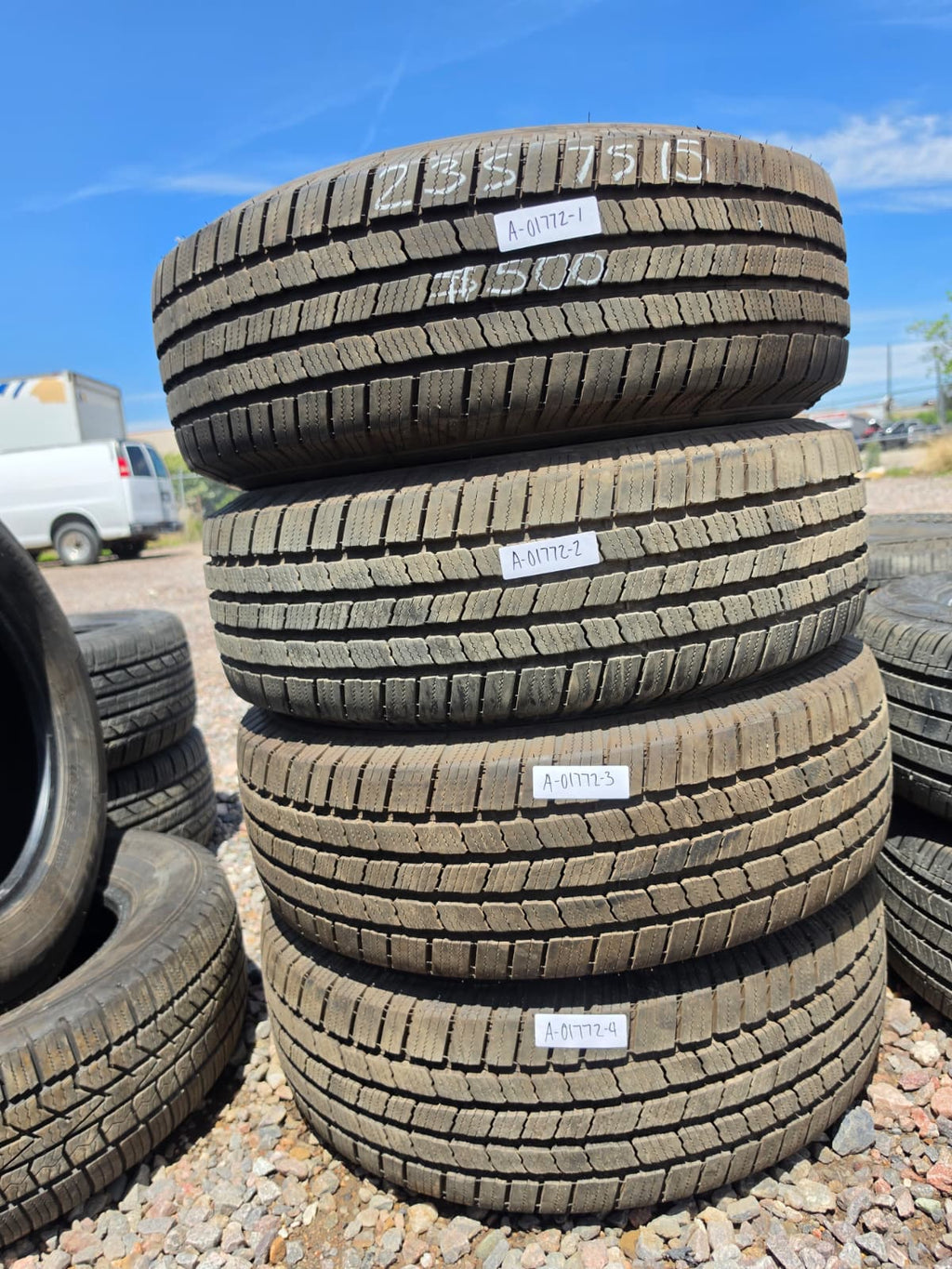 235/75R15 Set (4Used Tire) Michelin LTX M/S 2