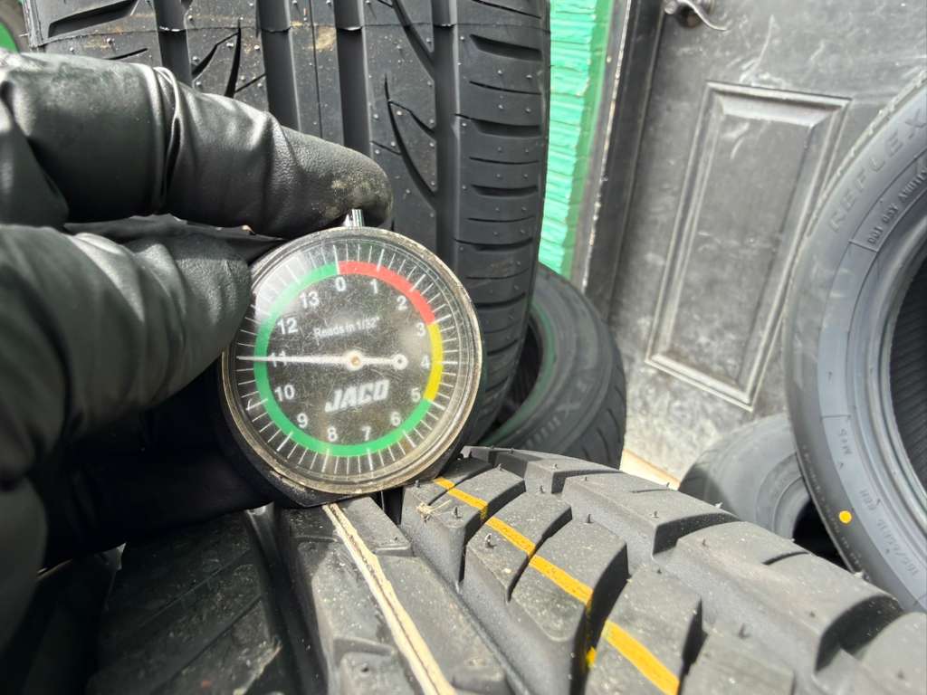 175/70R13 Set (4 Brand New Tires) Thunderer Mach 1