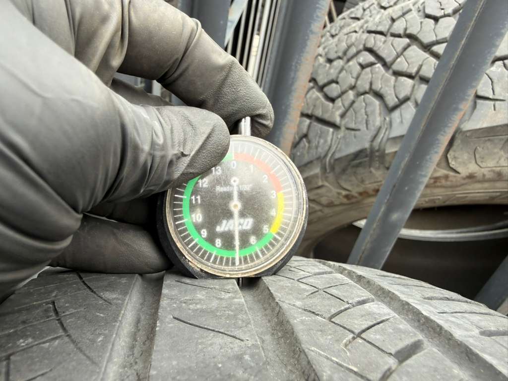 235/40R18 Pair (2 Used Tires) Westlake SA-07