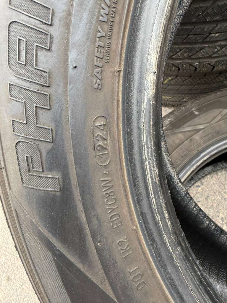 215/60R17 Pair (2 Used Tires) Phantom C-Sport