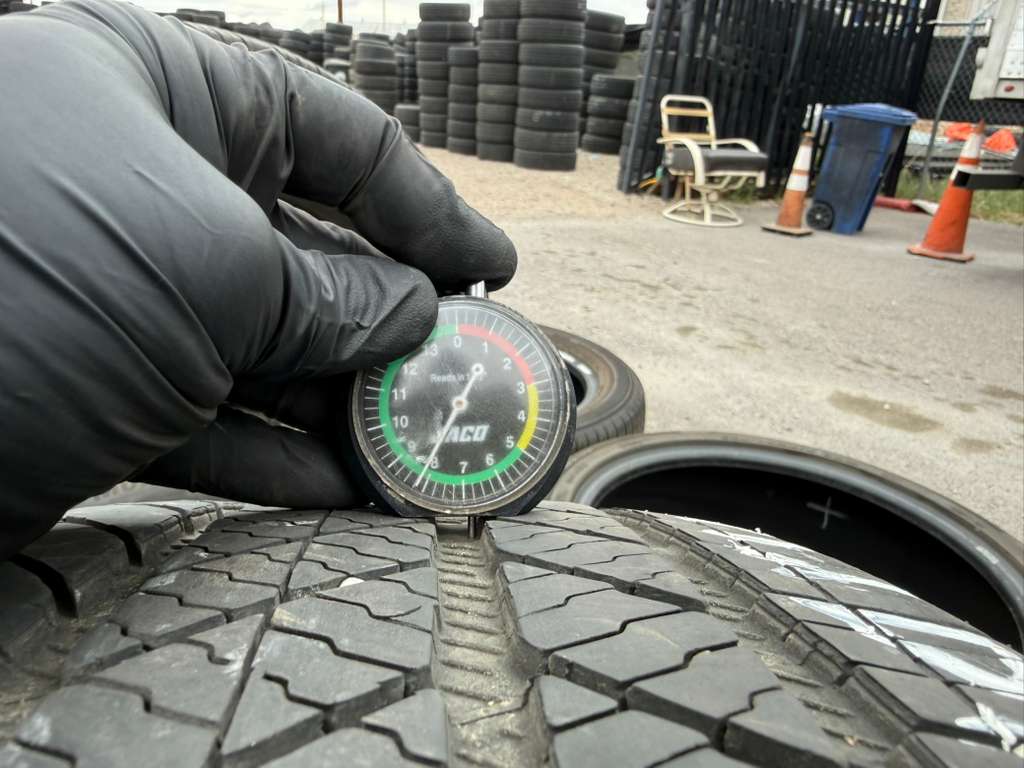 275/45R20 Pair (2 Used Tires) Bridgestone Alenza AS Ultra