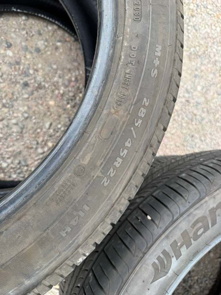 285/45R22 Pair (2 Used Tires) Goodyear Eagle Sport