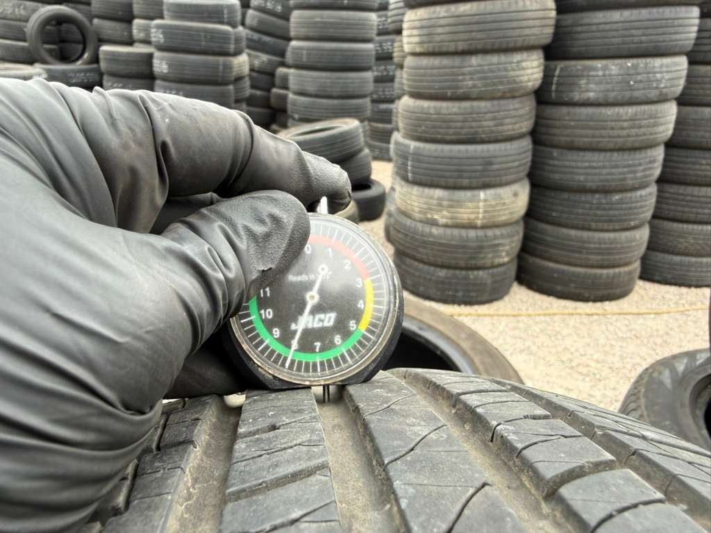 195/70R14 Set (4 Used Tires) Mastercaft Stratus