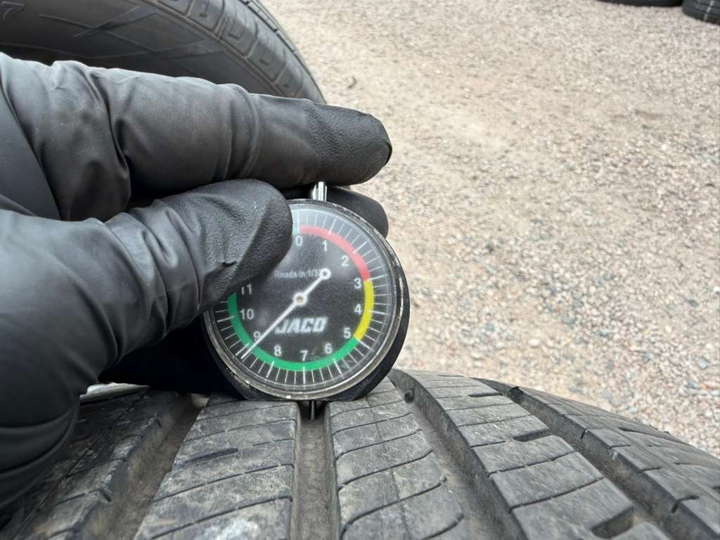 215/60R17 Pair (2 Used Tires) Ironman GR906