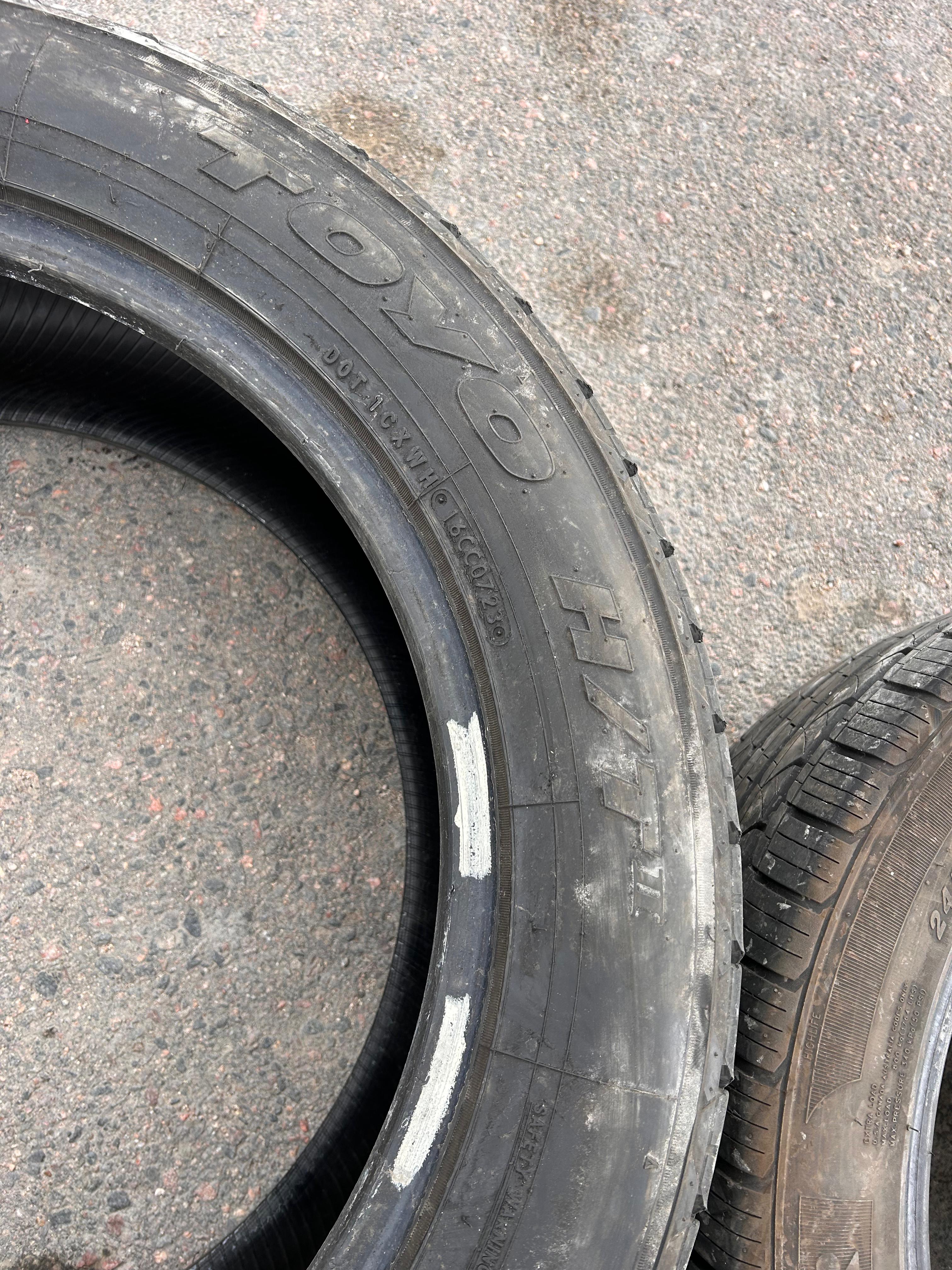 275/50R21 Pair (2 Used Tires) Toyo Open Country HT2