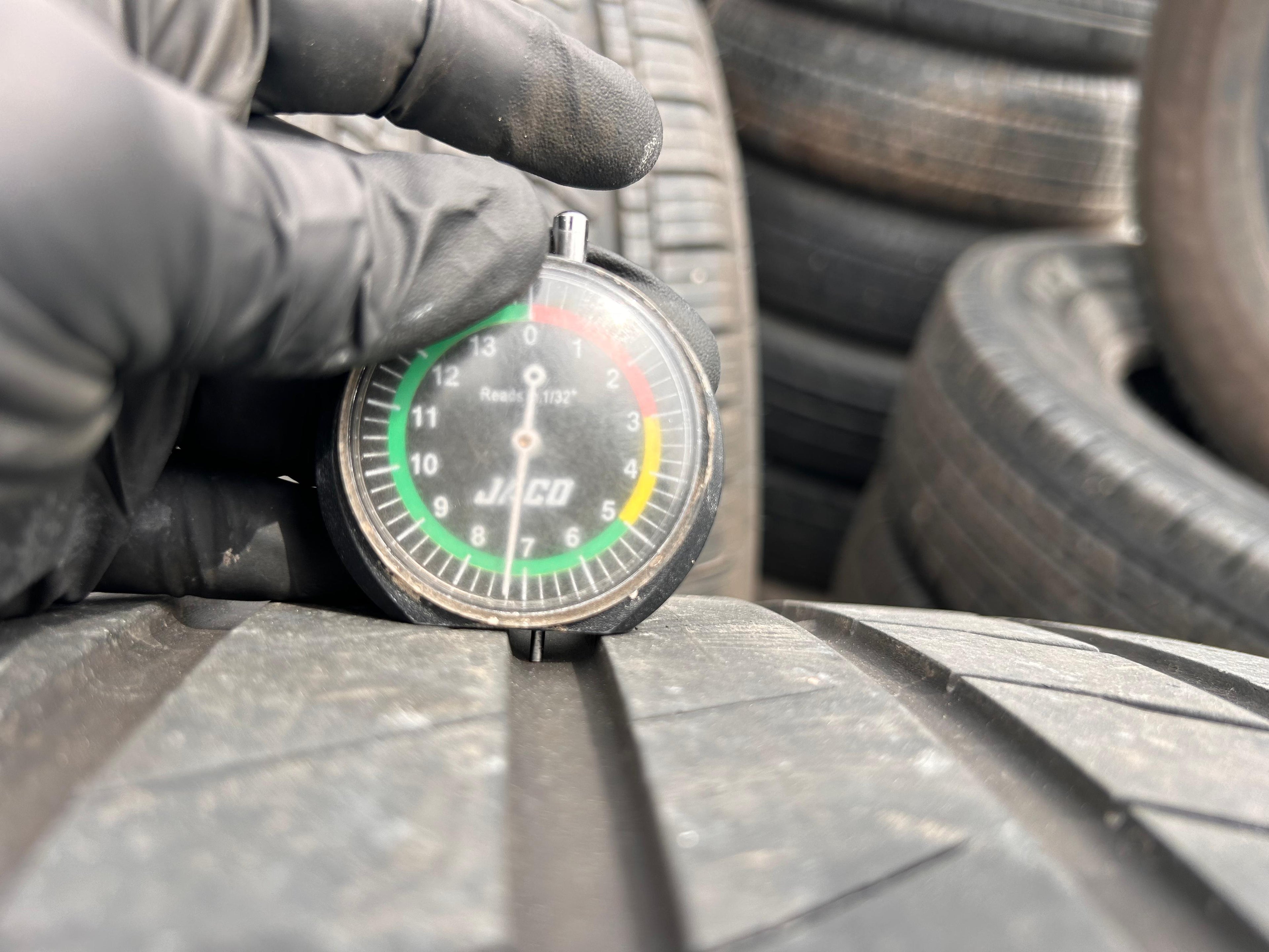 275/40R20 Pair (2 Used Tires) Bridgestone Alenza 001