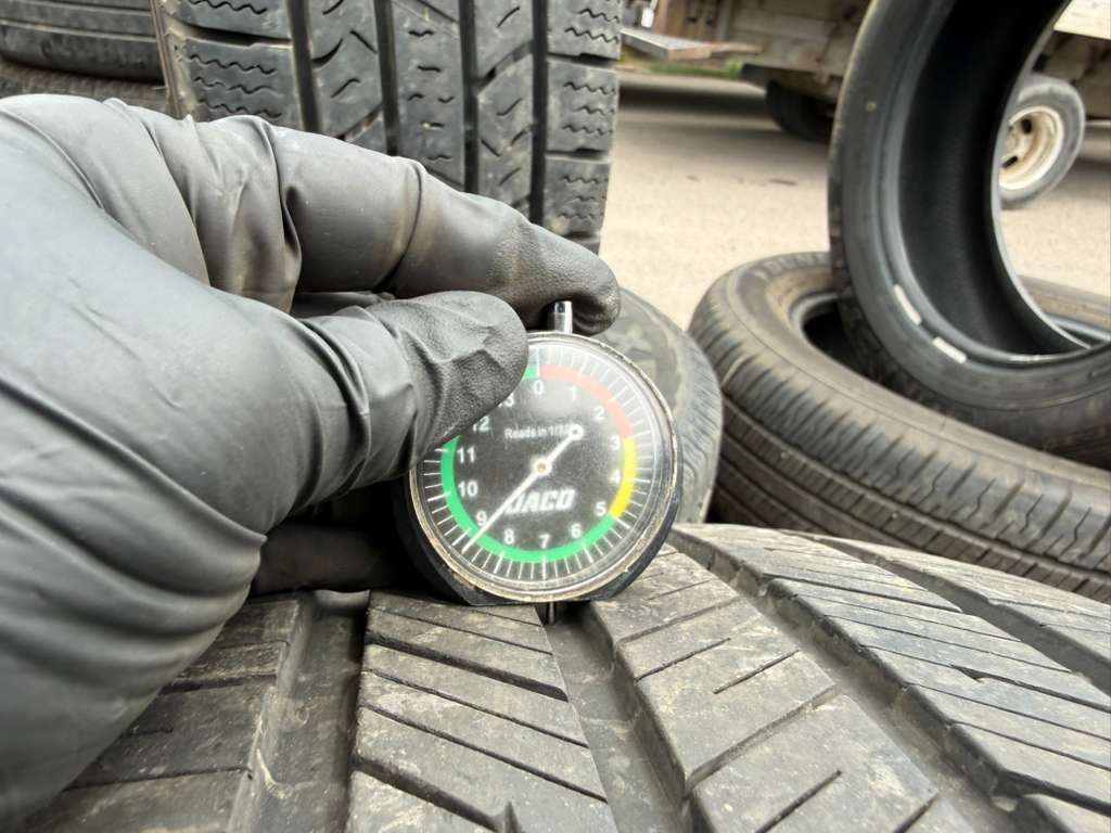 265/50R20 Pair (2 Used Tires) Blackhawk Agility SUV