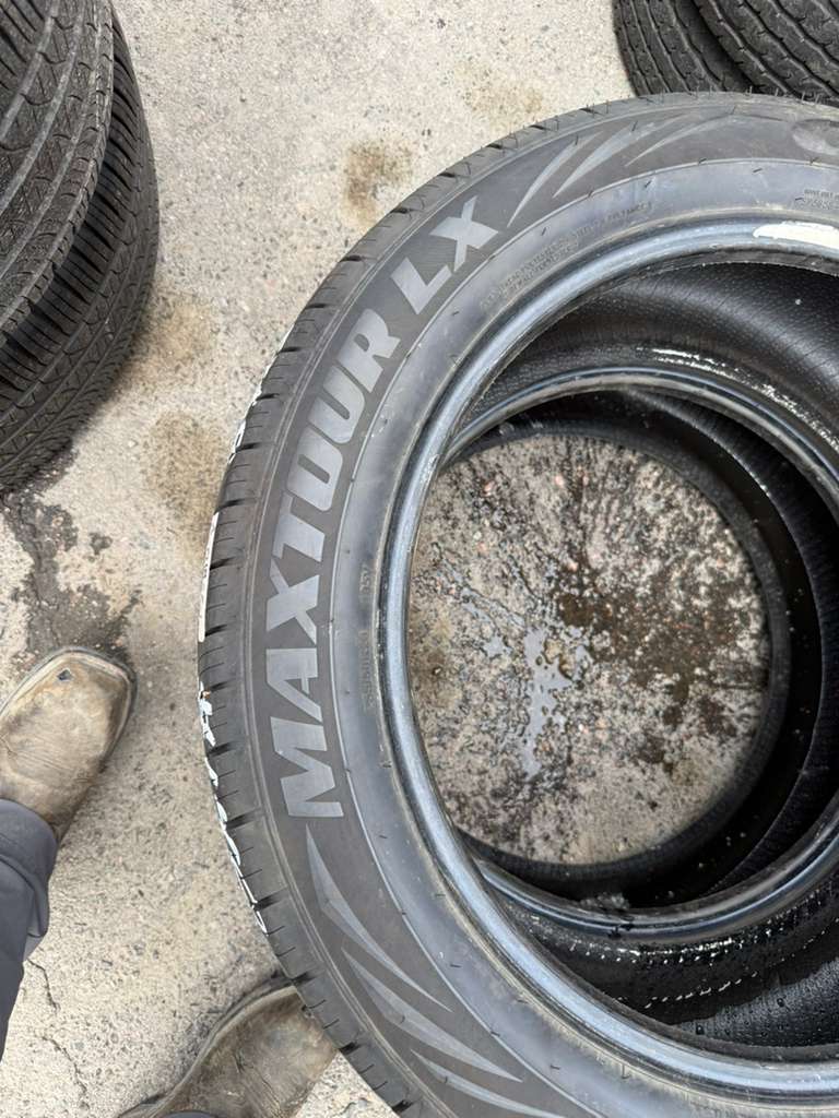 255/50R20 Pair (2 Used Tires) GTradial Max Tour LX