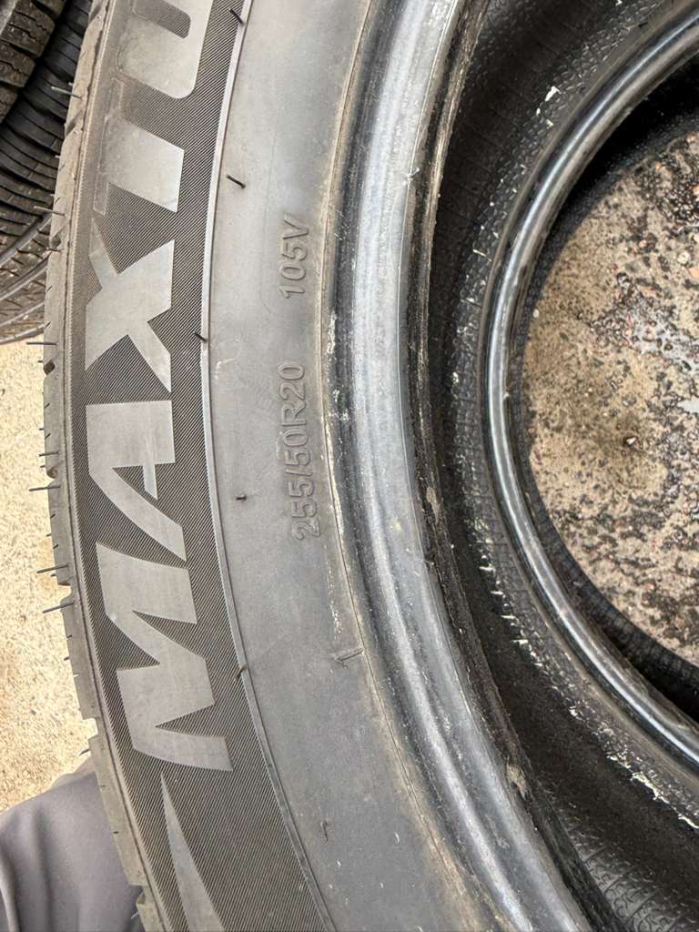 255/50R20 Pair (2 Used Tires) GTradial Max Tour LX