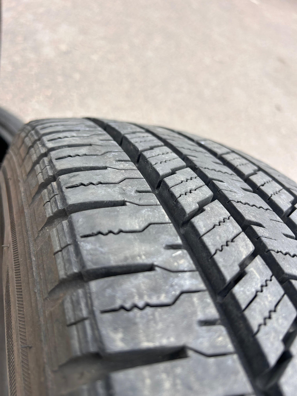 LT225/75R16 Pair (2 Line New Tires) Hankook Dynapro HT