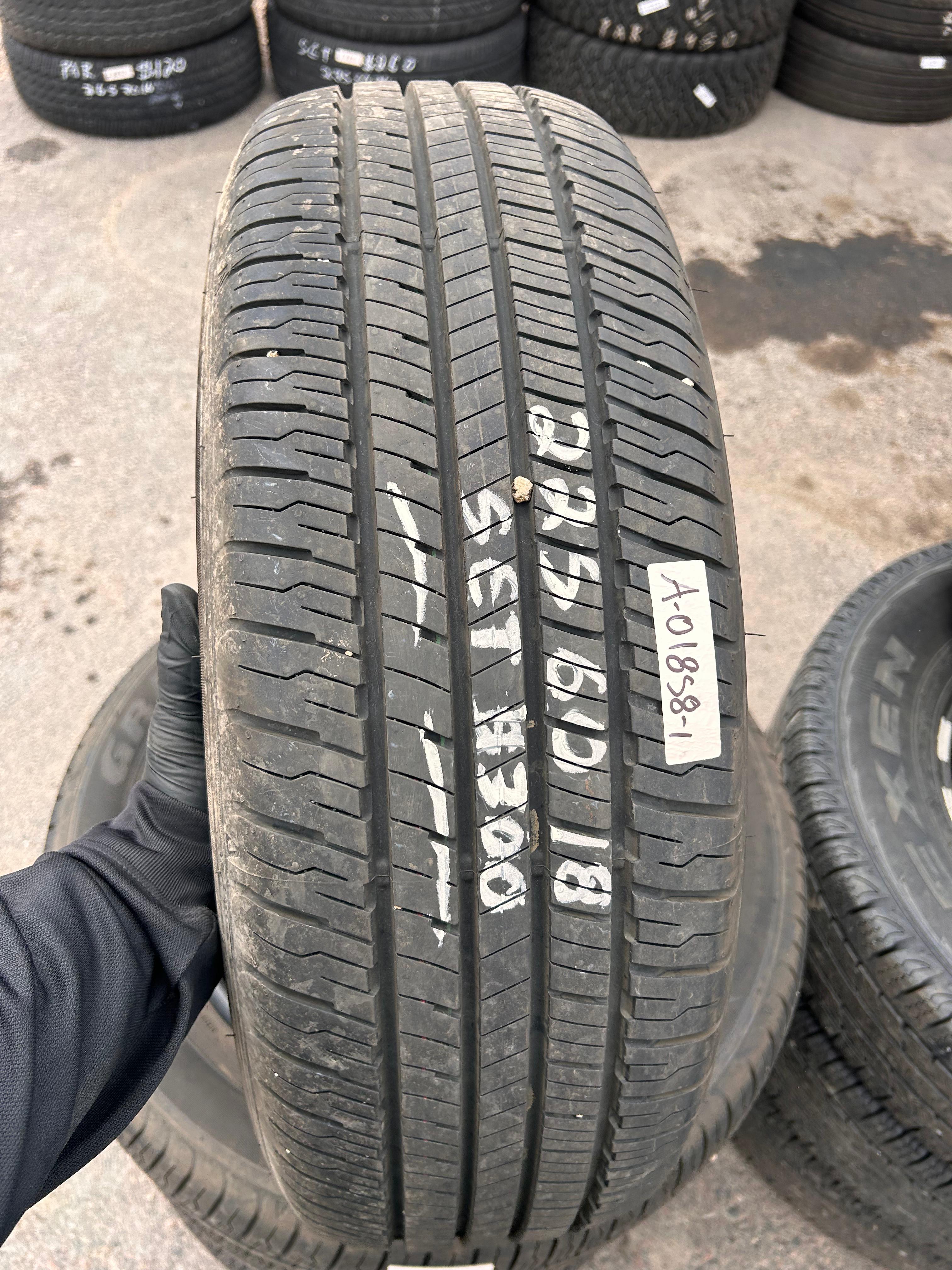 225/60R18 Set (4 Used Tires) Dunlop Grandtrek PT20