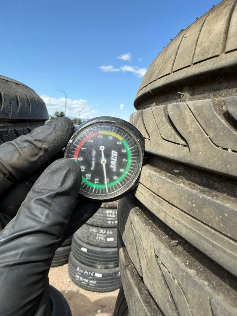 225/50R17 Set(4 Like New Tires) Sentury UHO