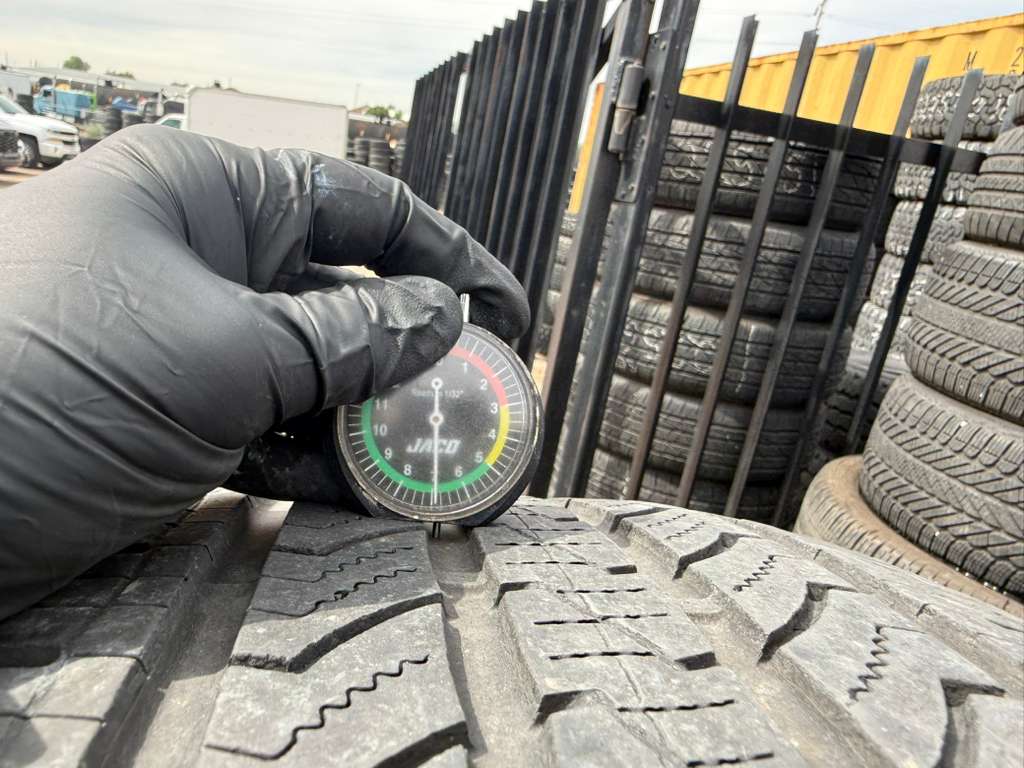275/60R20 Set (4 Used Tires) Cooper Endeavor Plus